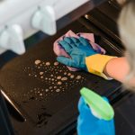 Kako očistiti pećnicu bez jakih hemikalija? Tajna se krije u jednoj kuhinjskoj namirnici Kako očistiti pećnicu bez jakih hemikalija? Tajna se krije u jednoj kuhinjskoj namirnici - featured image