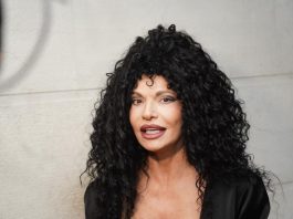 NEMOGUĆE DA JE OVO ONA! Lidija Vukićević objavila sliku i šokirala sve: Ono po čemu je bila prepoznatljiva sada nije deo nje (FOTO) NEMOGUĆE DA JE OVO ONA! Lidija Vukićević objavila sliku i šokirala sve: Ono po čemu je bila prepoznatljiva sada nije deo nje (FOTO) - featured image