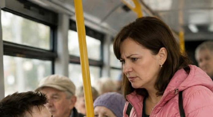 Neugodan sukob u autobusu završio se neočekivanim otkrićem: mladić s protezom promijenio je cijeli ton rasprave Neugodan sukob u autobusu završio se neočekivanim otkrićem: mladić s protezom promijenio je cijeli ton rasprave - featured image