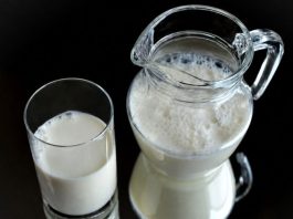 U čašu mlijeka dodajte malo jabukovog sirćeta: Nijedna tableta vam neće brže i bolje pomoći!