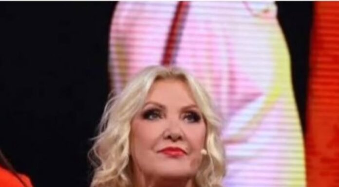 SNEŽA NlJE SRPKlNJA- 0V0 JE NJEN0 PRAV0 DRŽAVLJANSTV0! KAK0 JE NlJE STID LAGATI SVE?